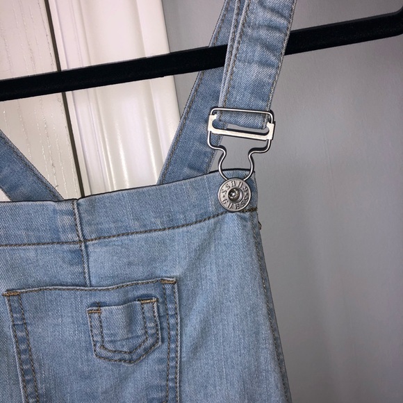 Guess short overalls - Picture 5 of 7